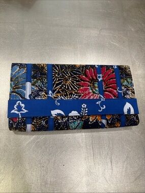 Rare Cambodia brand hand woven fabric clutch unique plenty space floral blue NEW